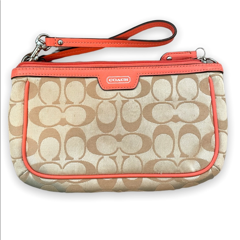 🔥Coach wristlet